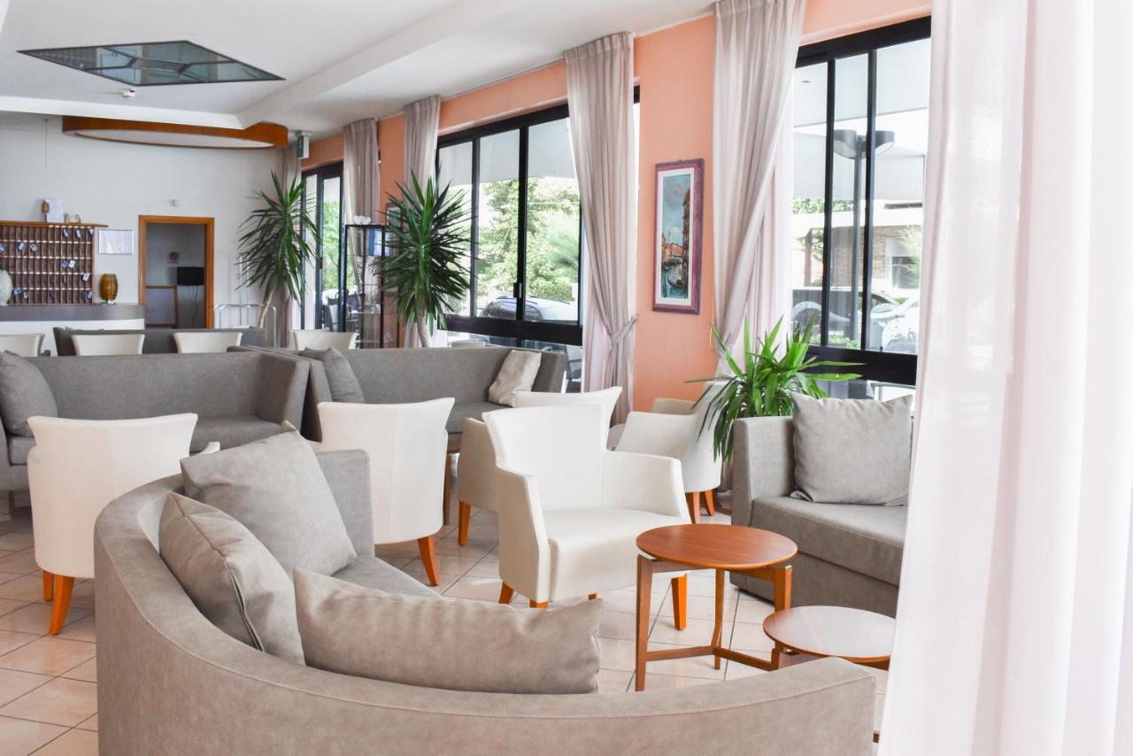 Hotel Universal Bellaria-Igea Marina Eksteriør bilde