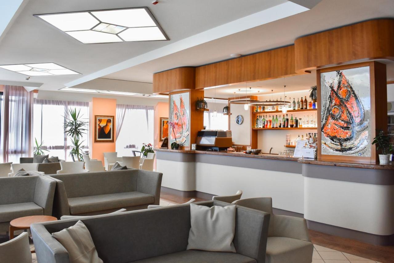 Hotel Universal Bellaria-Igea Marina Eksteriør bilde